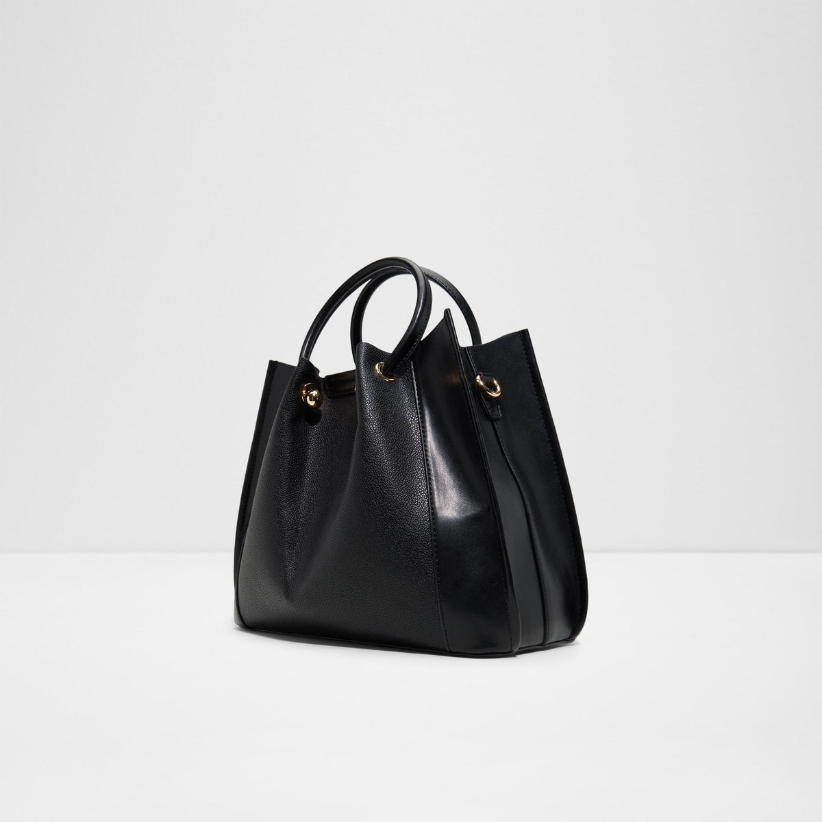 Maxia / Satchel