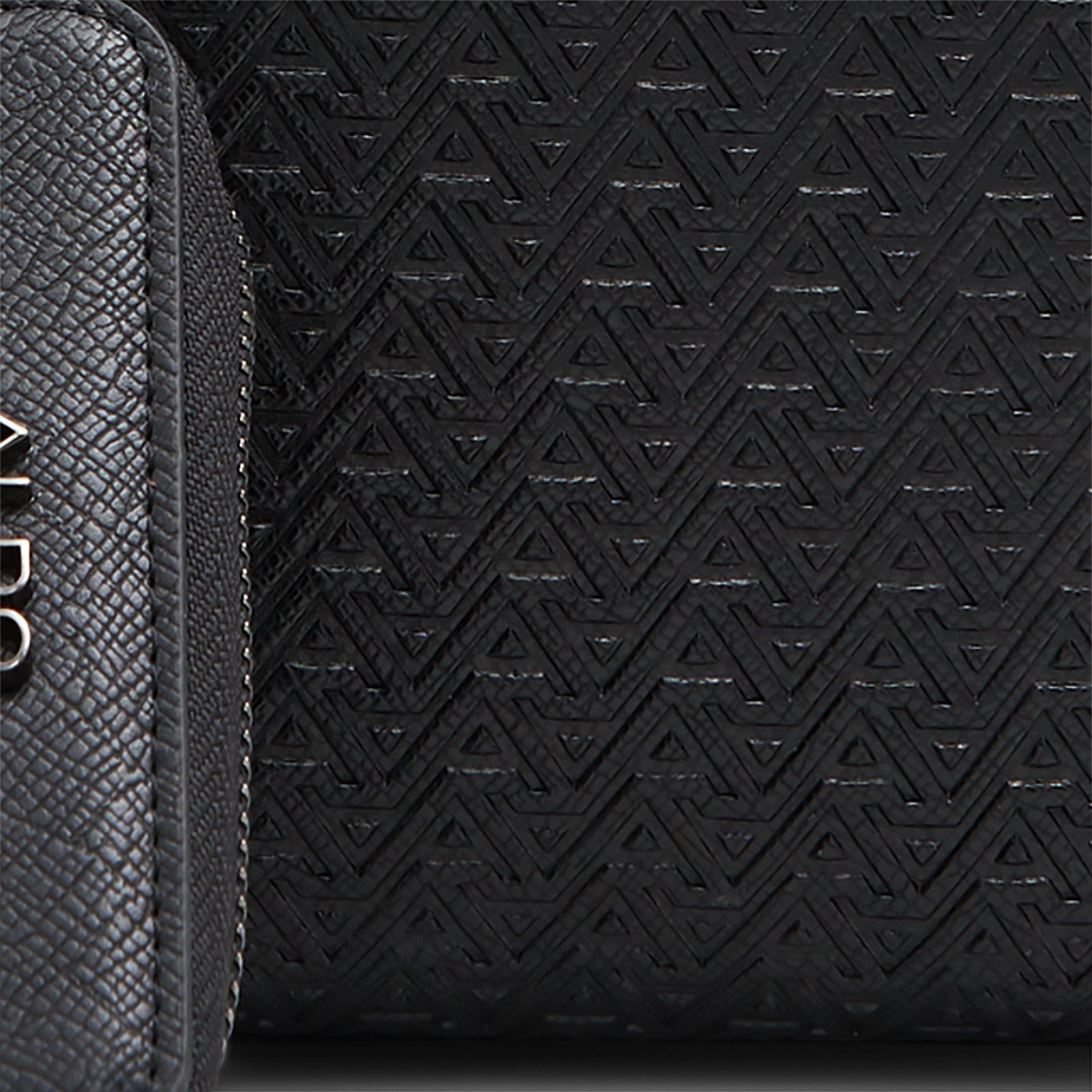 Maximilian / Cross Body