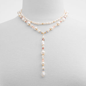 Meagann / Accessories