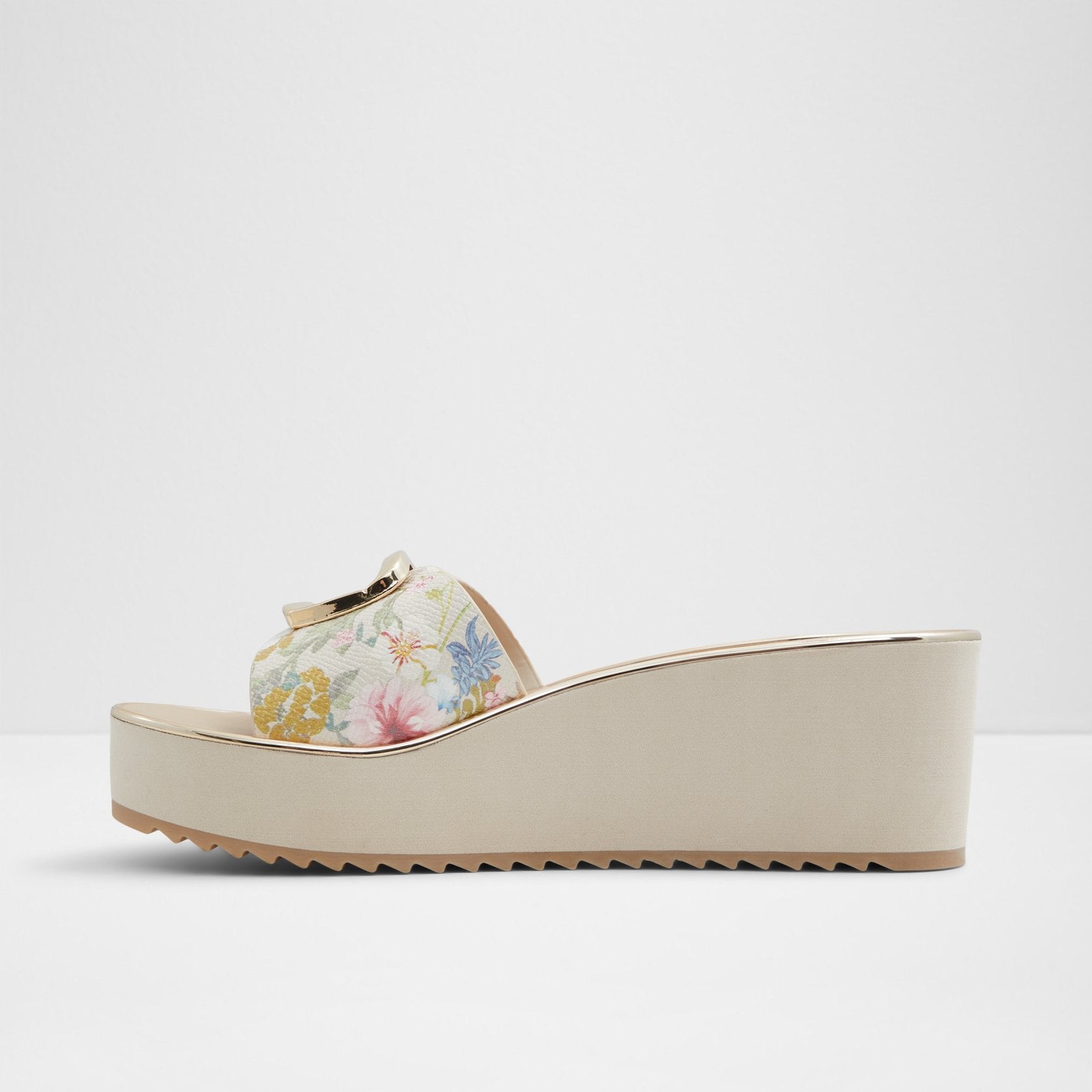 Menhaden / Beach Sandals