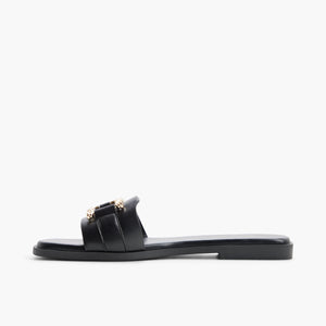 Missyy \ Flat Sandals