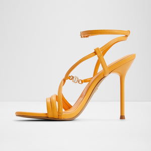 Moey / Heeled Sandals