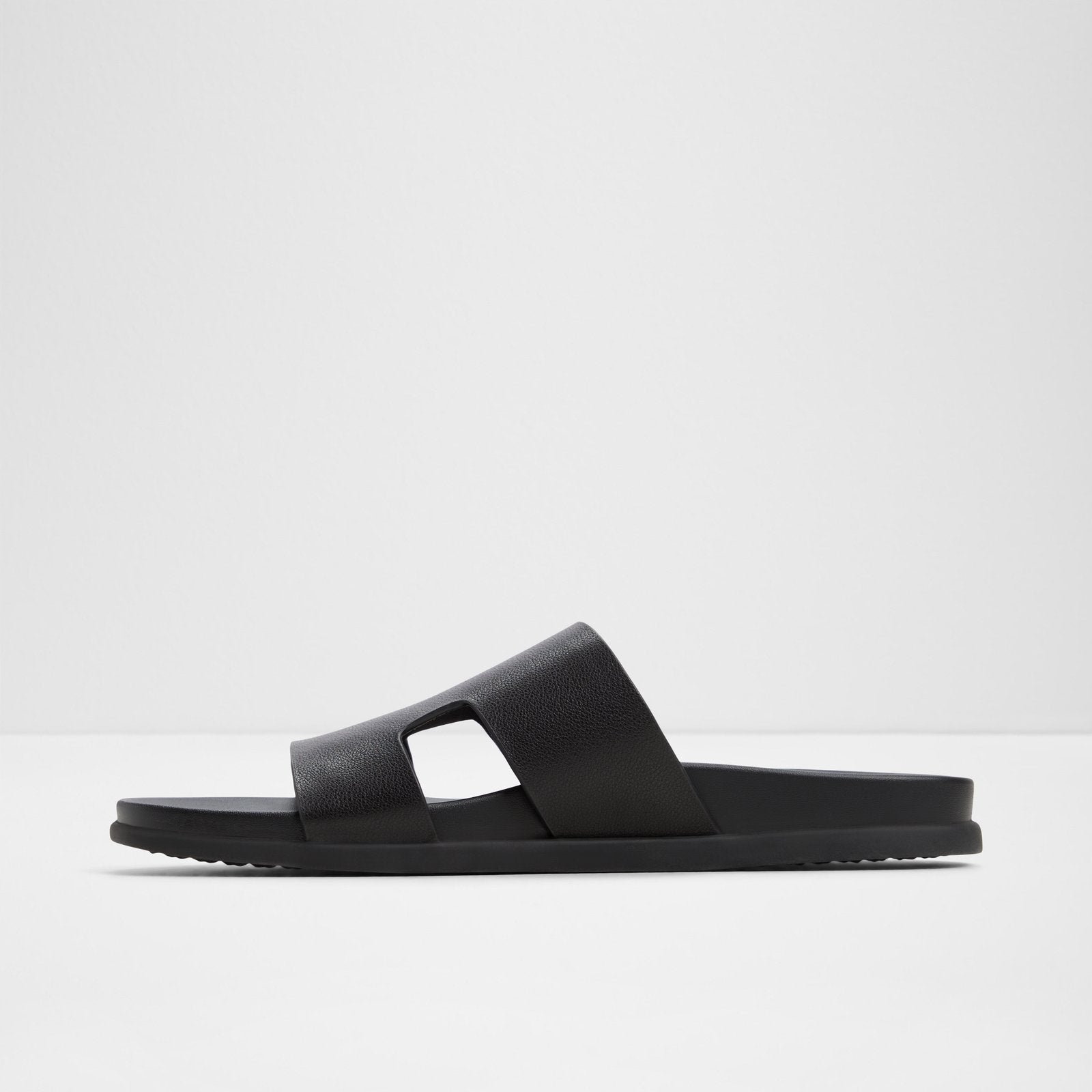 Mondi-In / Flat Sandals