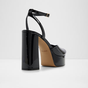 Monnae / Heeled Sandals