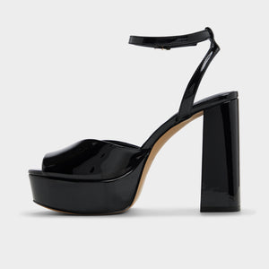 Monnae / Heeled Sandals