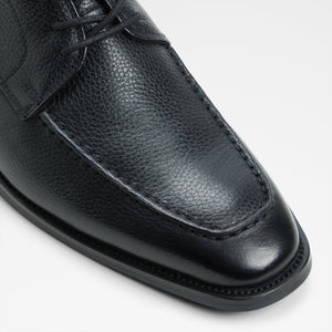 Black Montcourt Men Footwear