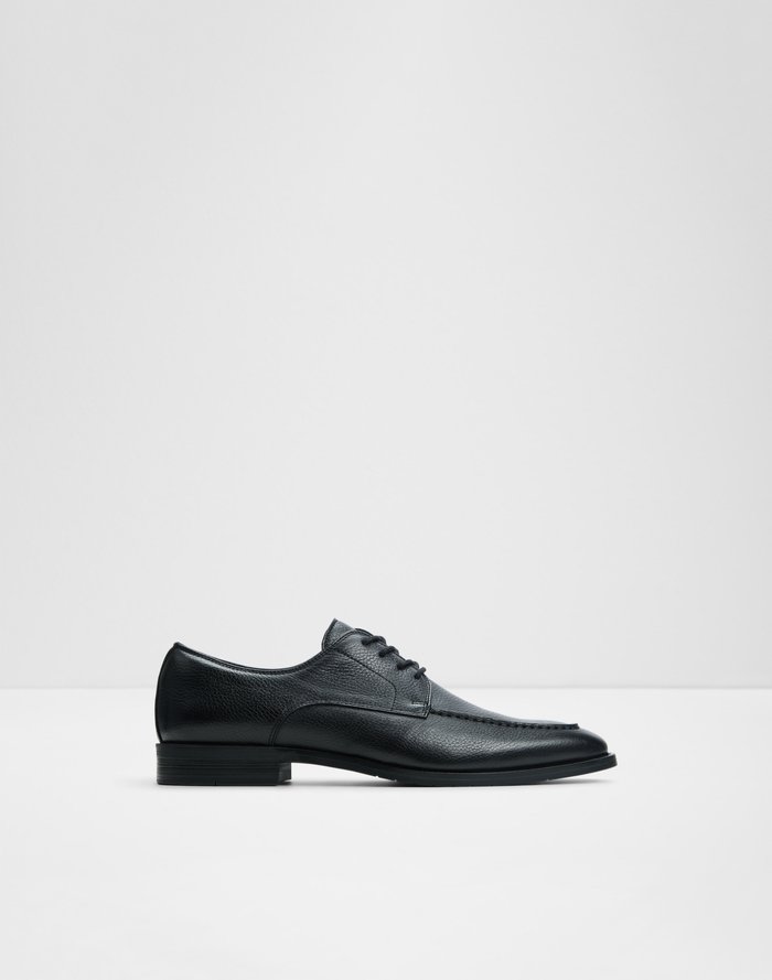 Black Montcourt Men Footwear