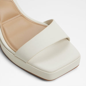Montse / Heeled Sandals
