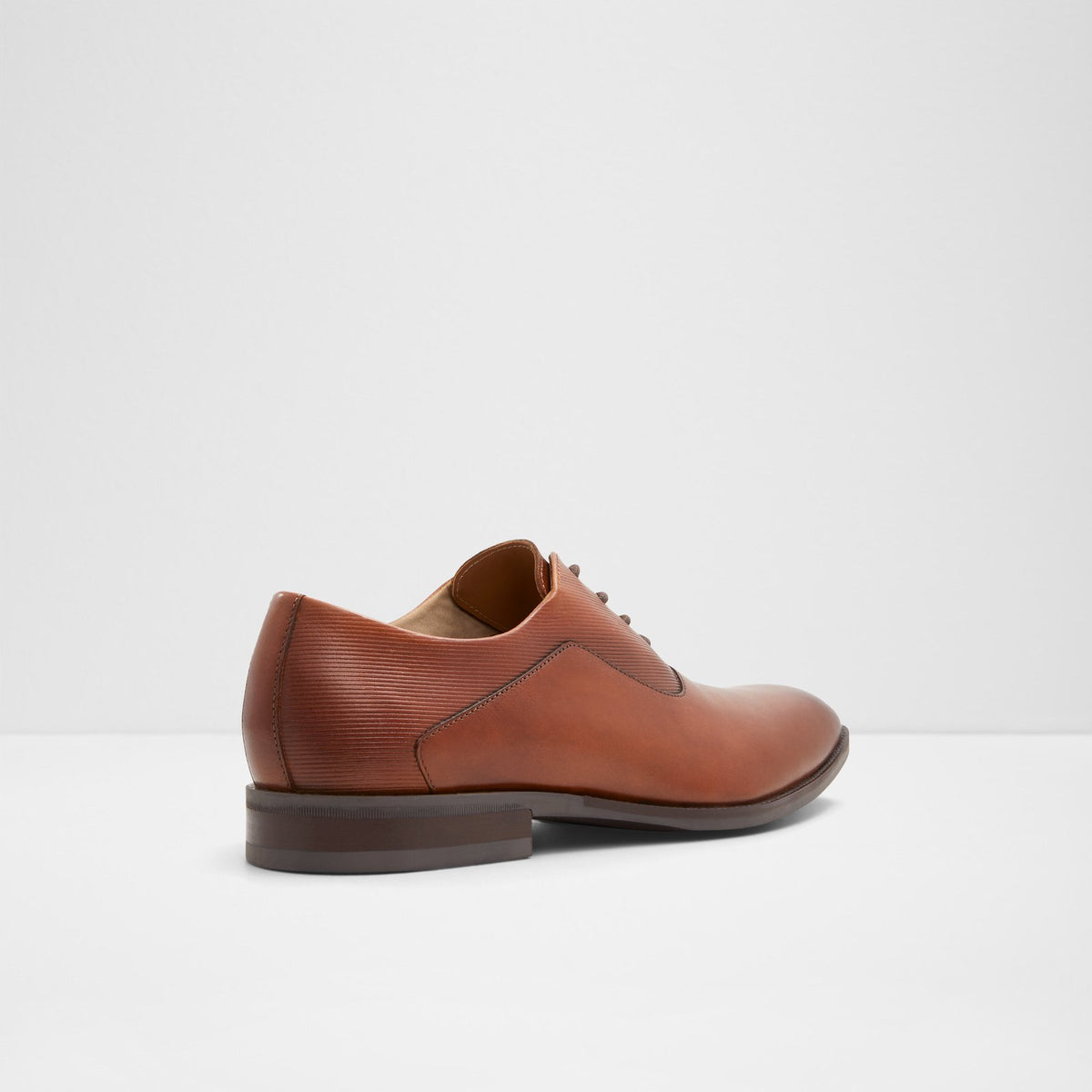 Morio / Lace Ups