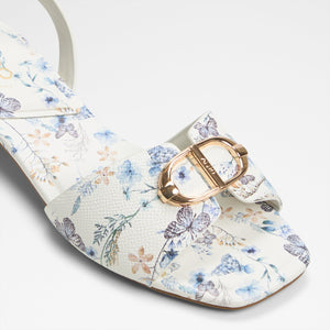 Muffy / Heeled Sandals