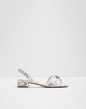 Muffy / Heeled Sandals