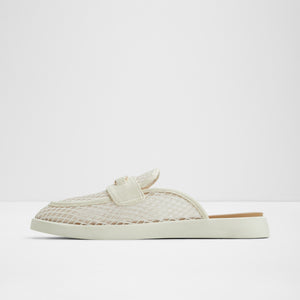 Myrelia / Clogs & Mules