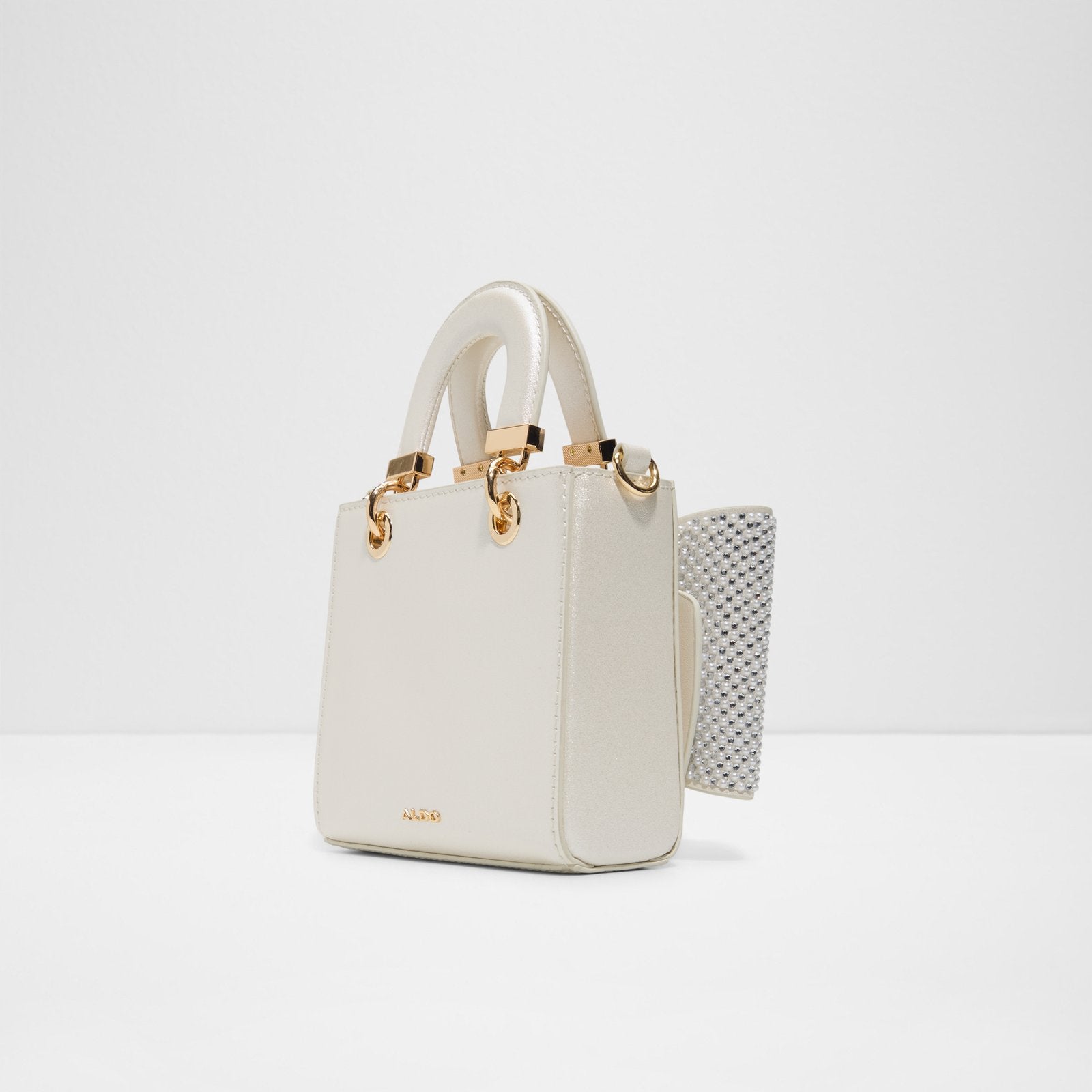 Nadiea / Satchel