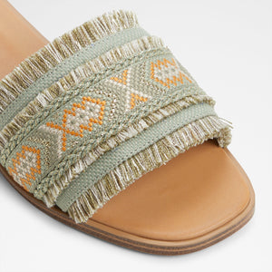 Nalani / Flat Sandals