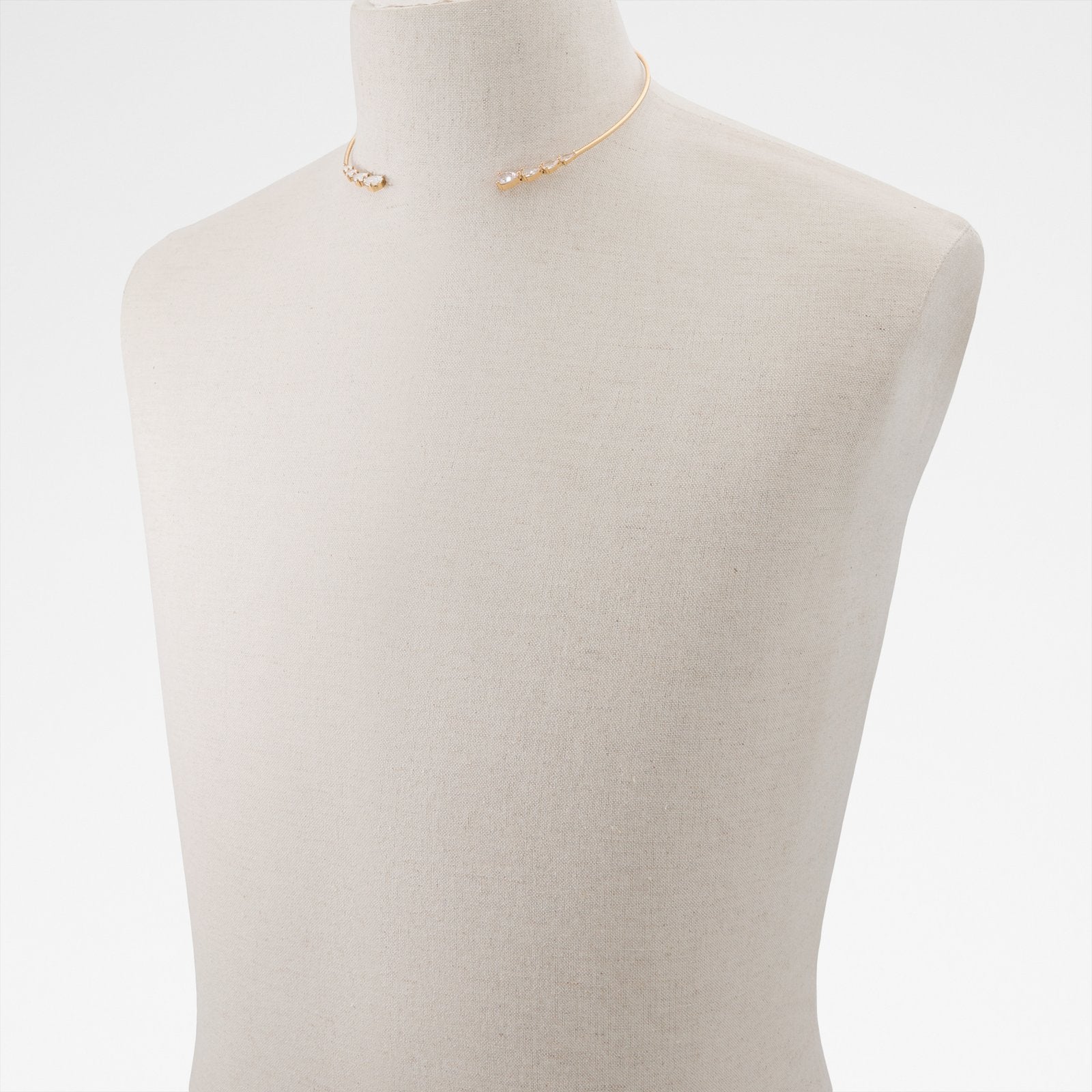Naomia / Accessories