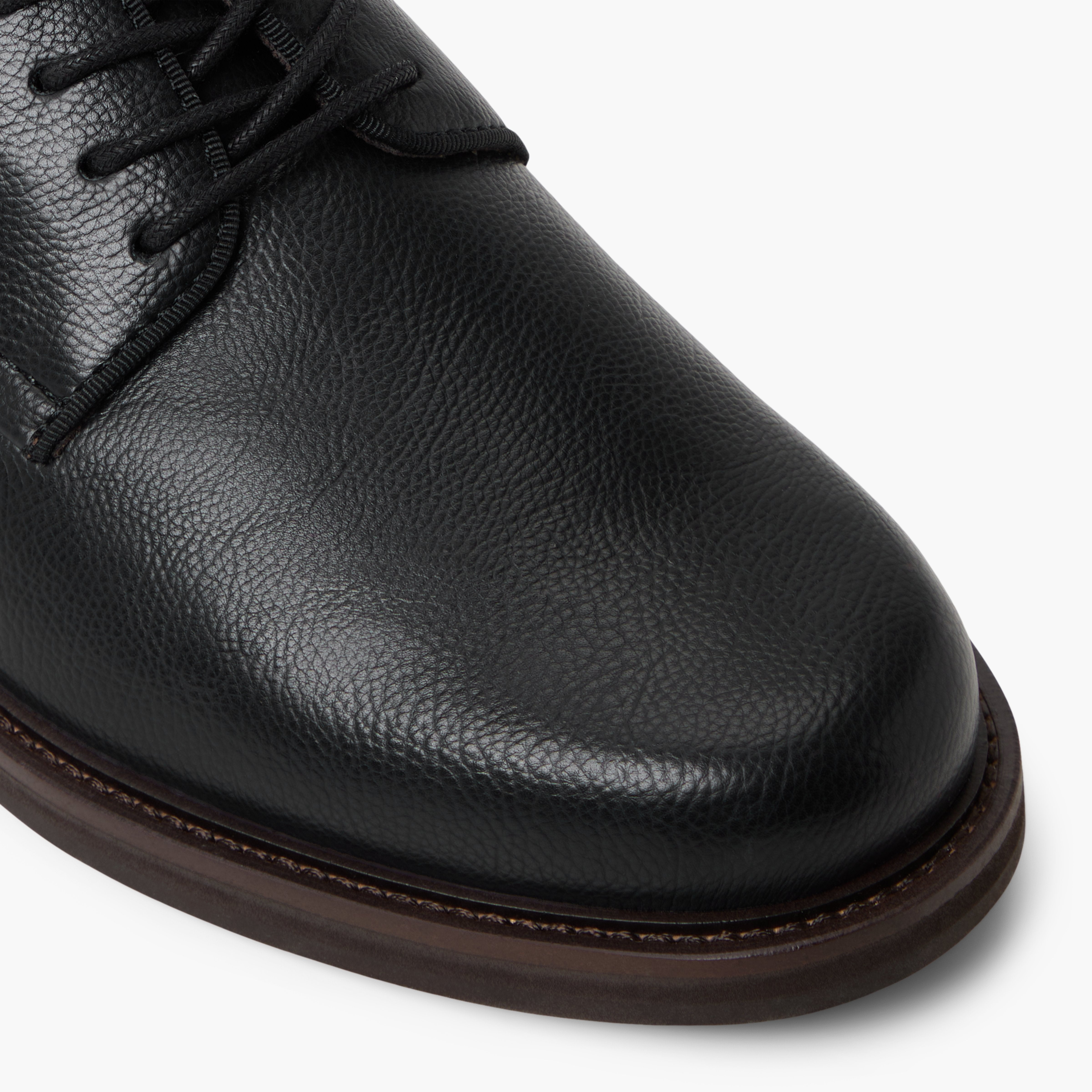 Newgate \ Lace Ups