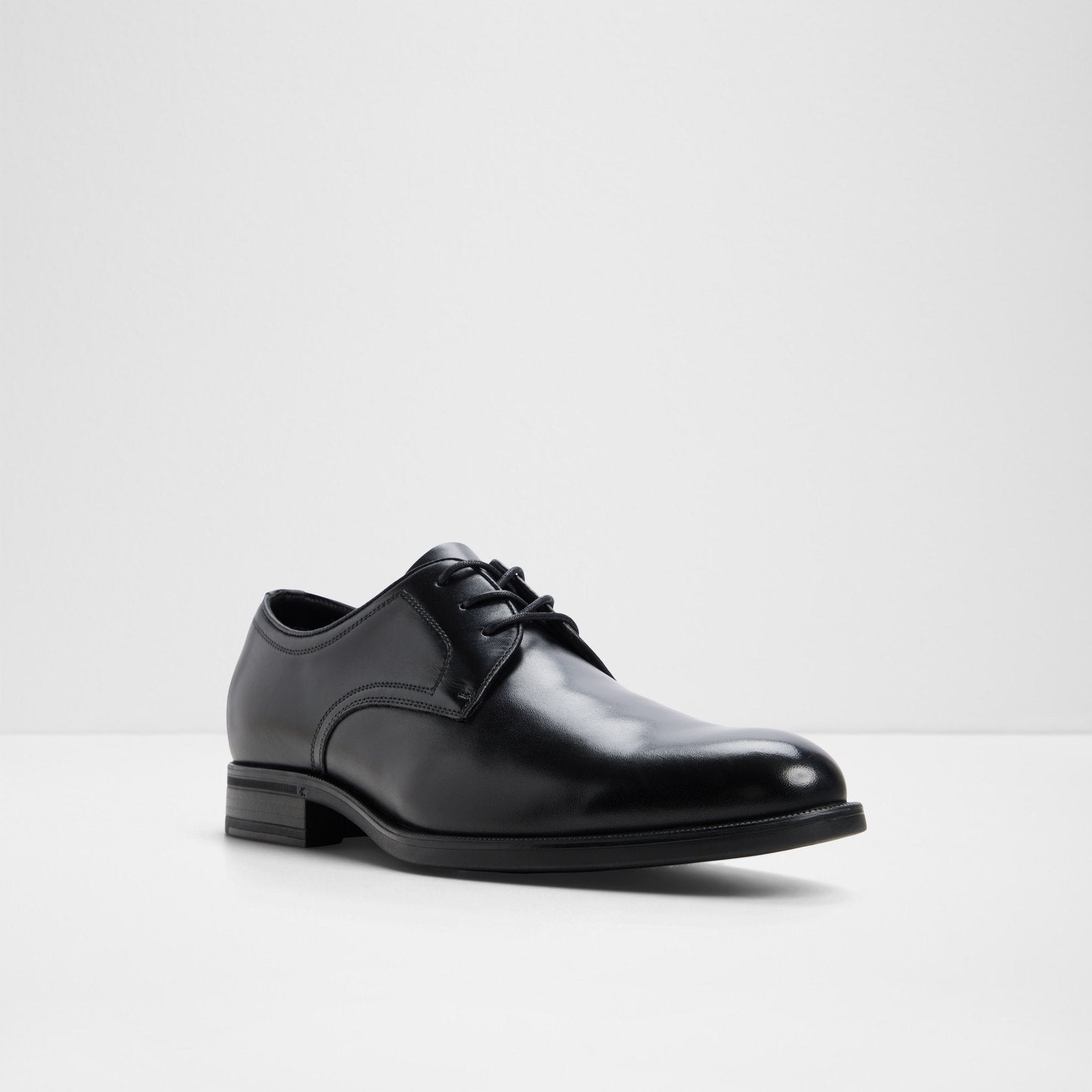 Nikolai / Lace Ups