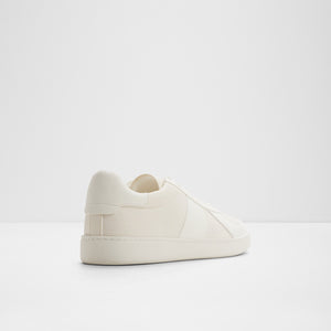 Nikolas / Sneakers