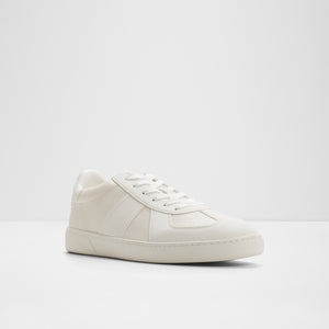 Nikolas / Sneakers
