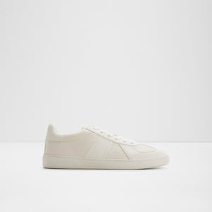 Nikolas / Sneakers
