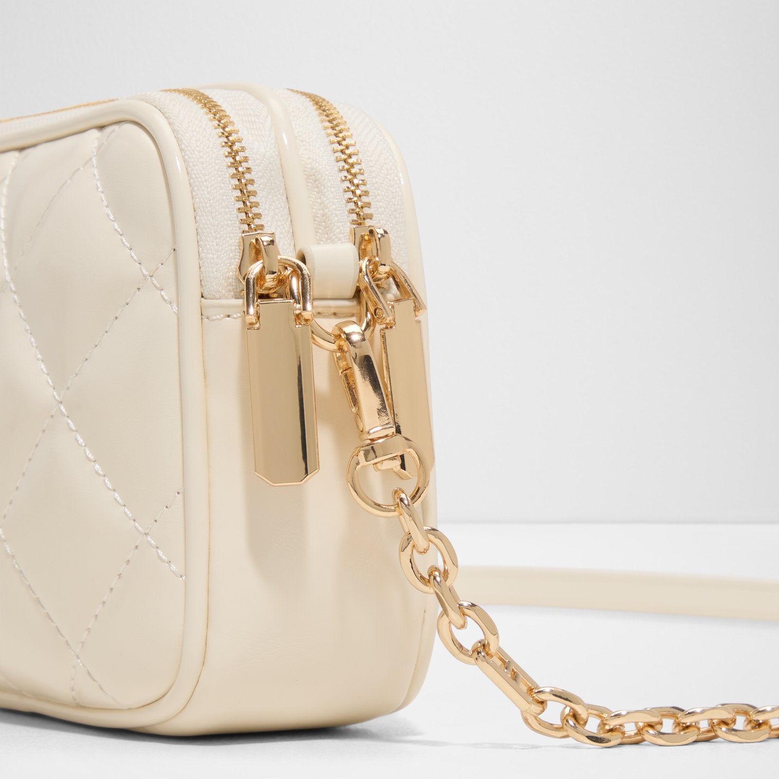 Noura / Cross Body