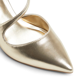 Novaah  /  Heeled Shoes