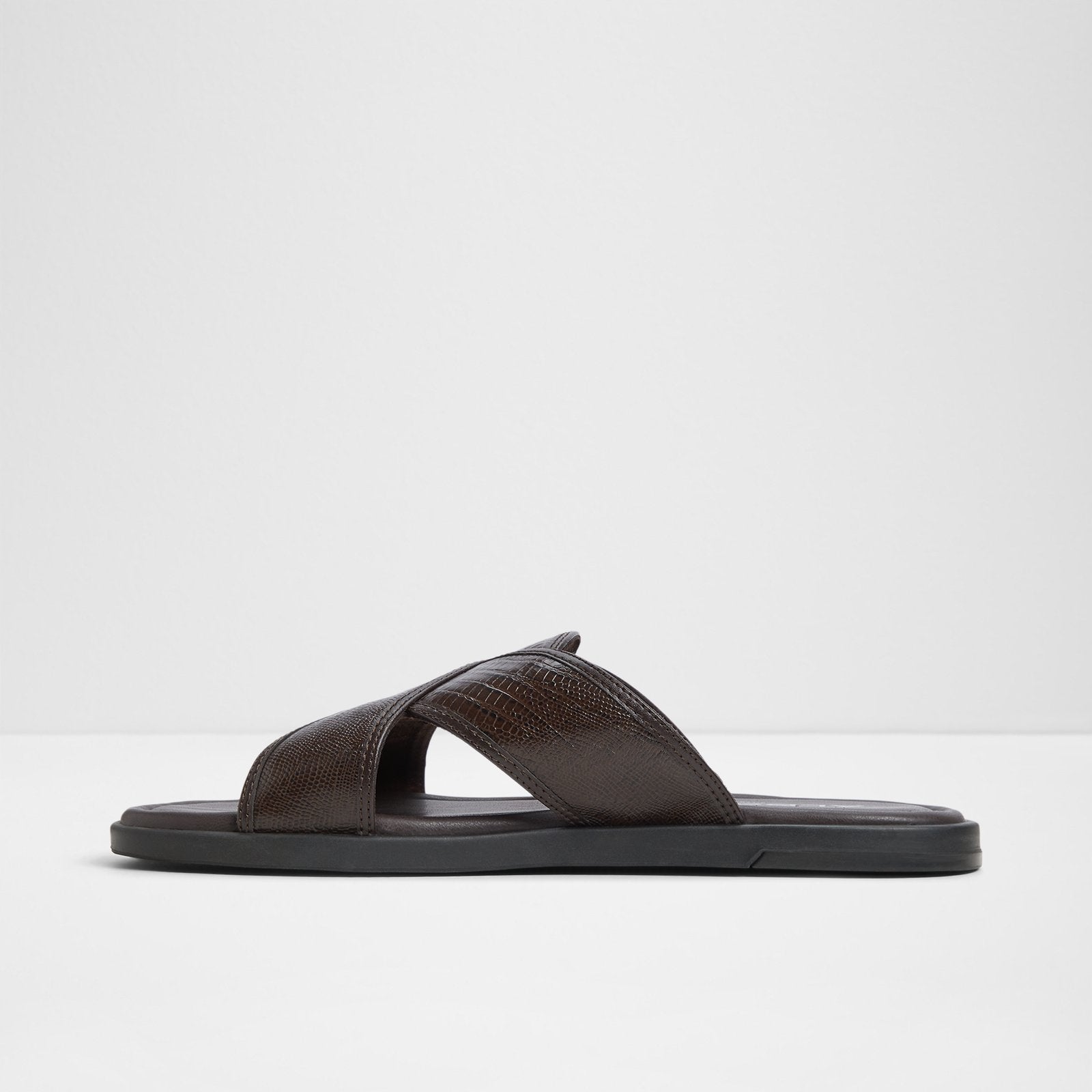 Olino / Flat Sandals