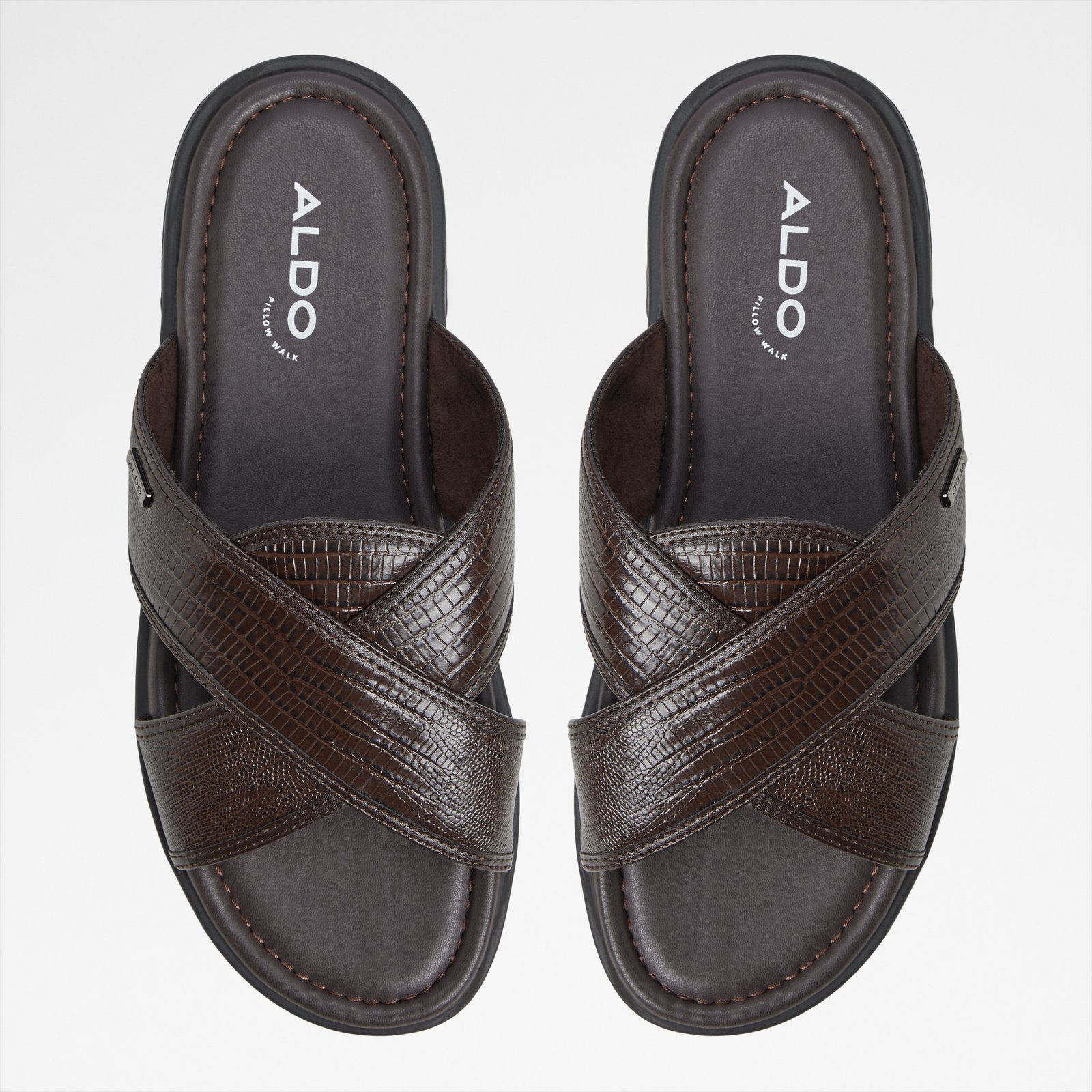 Olino / Flat Sandals