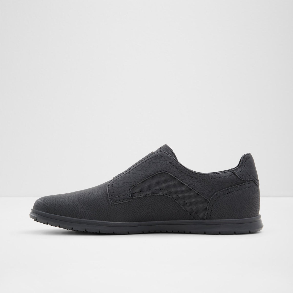Onalith / Slip Ons