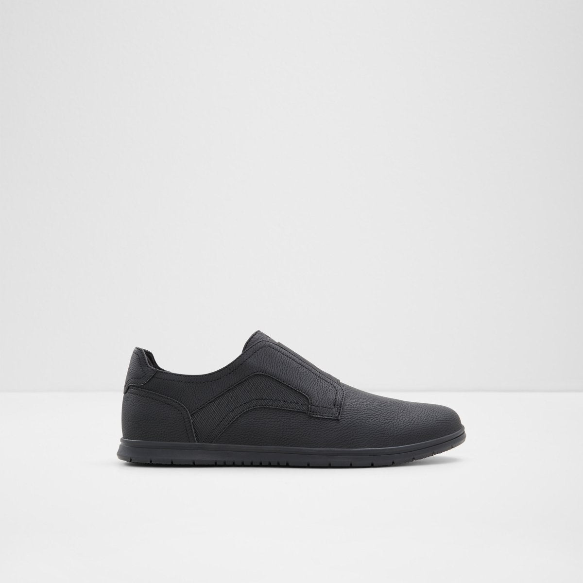 Onalith / Slip Ons