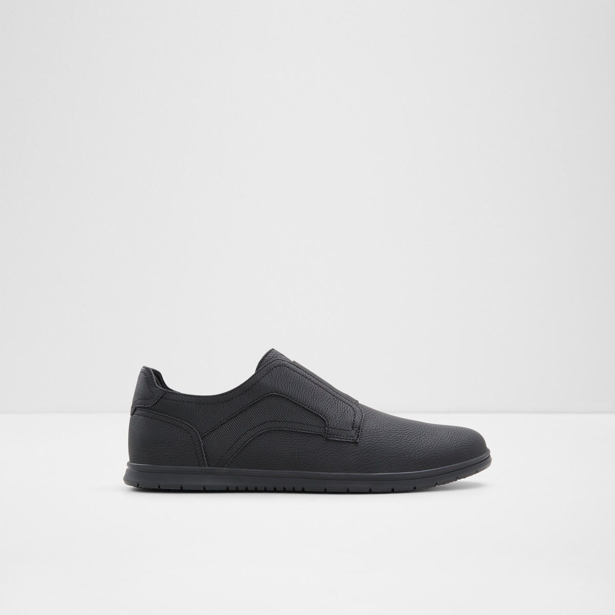 Onalith / Slip Ons