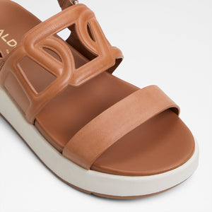 Onuvia / Flat Sandals