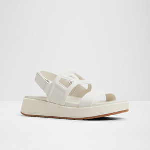 Onuvia / Flat Sandals