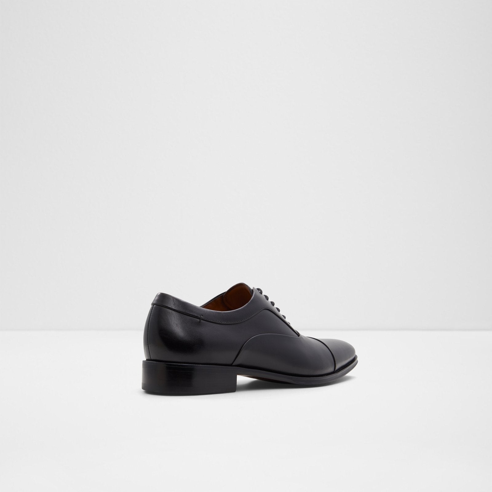 Osborne / Lace Ups