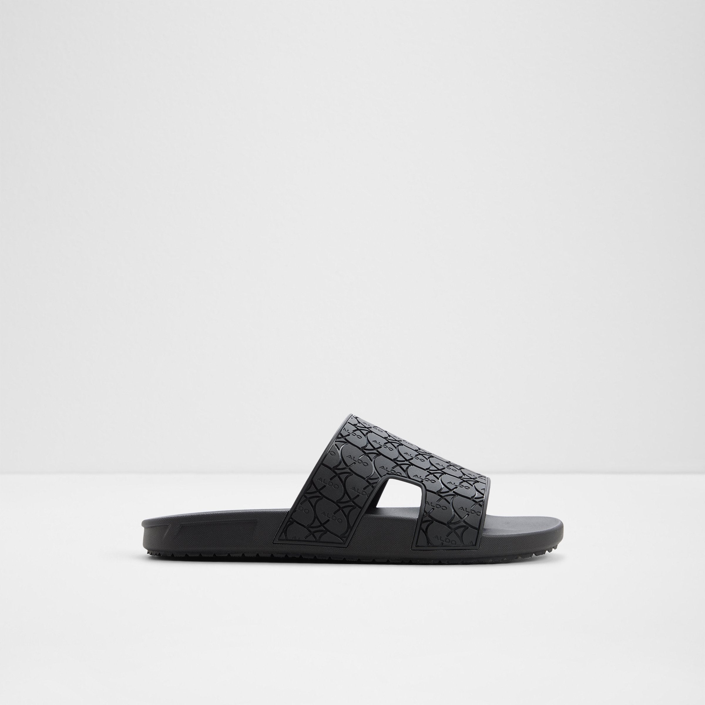 Oskar / Flat Sandals