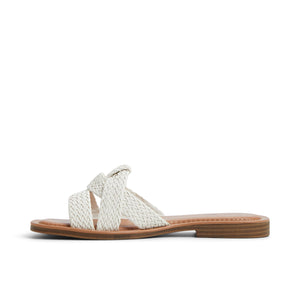 Paullah / Flat Sandals