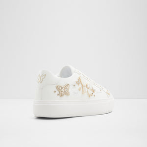 Pearlwing / Sneakers