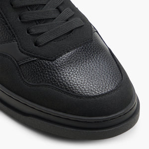 Petronas \ Sneakers