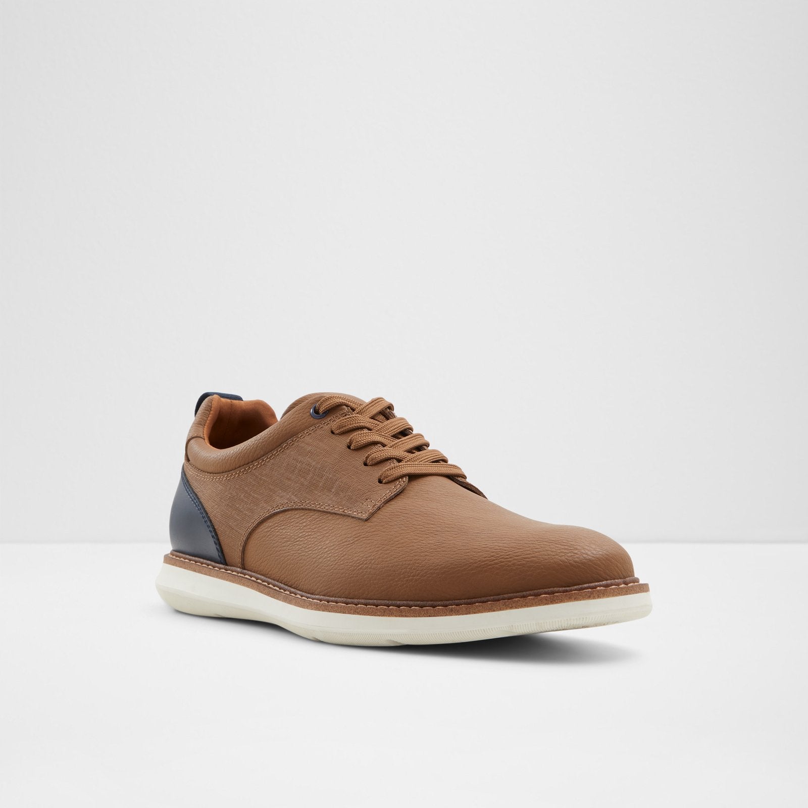 Preth / Lace Ups