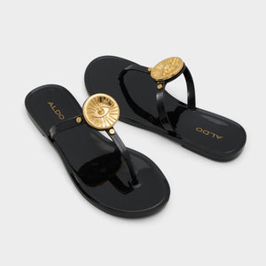 Soreya / Slip Ons