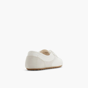 Sofiya / Sneakers