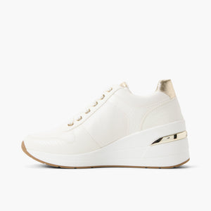 Jocelinne / Sneakers
