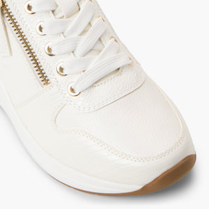 Jocelinne / Sneakers