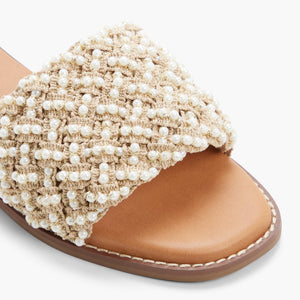 Zalani / Flat Sandals