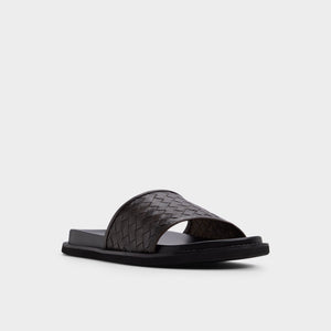 Fonti / Flat Sandals