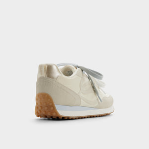 Caely / Sneakers