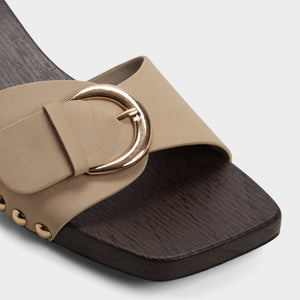 Alloria / Heeled Sandals