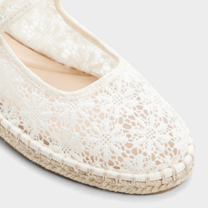 Alisse / Ballerinas & Mary Janes
