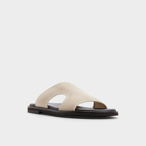 Ashin / Flat Sandals