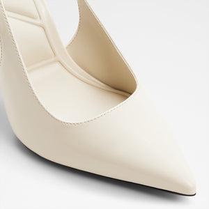 Puckerup / Heeled Shoes